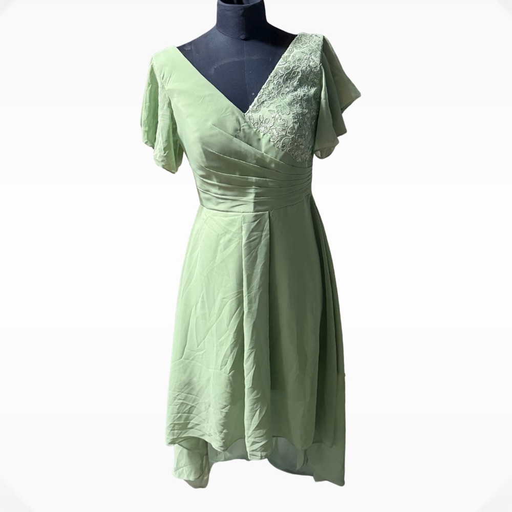 Elegant Green Lace Dress